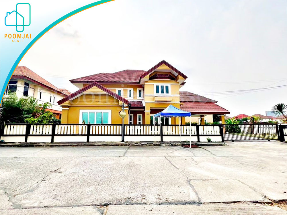 บ้านเดี่ยว 2 ชั้น หมู่บ้านลภาวัน 15 หลังมุม ต้นโครงการ