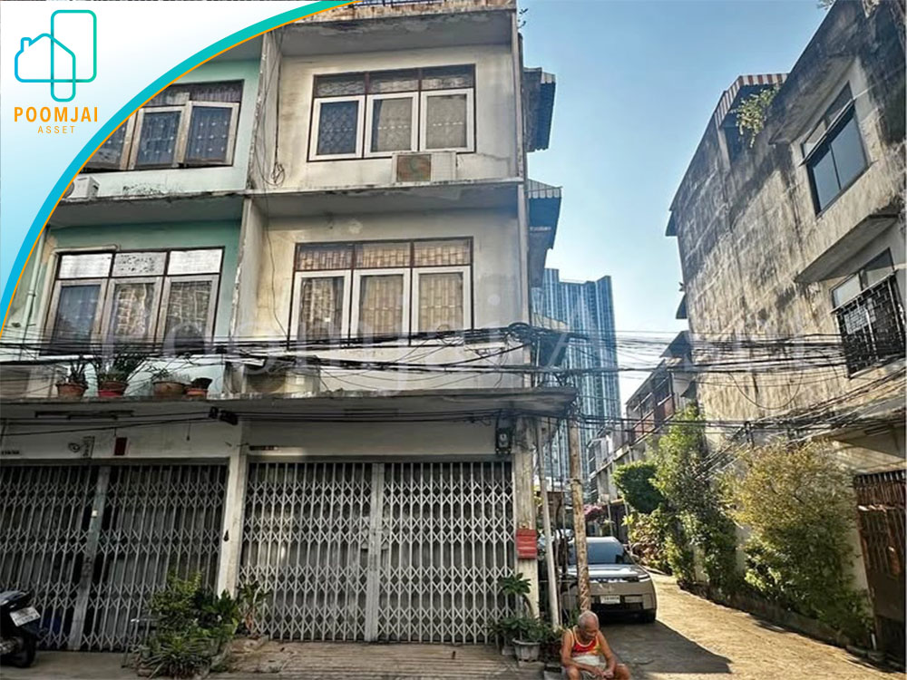 อาคารพาณิชย์ 3.5 ชั้น ซอยภูมิจิตร พระราม4 คลองเตย กรุงเทพฯ (หลังมุม)